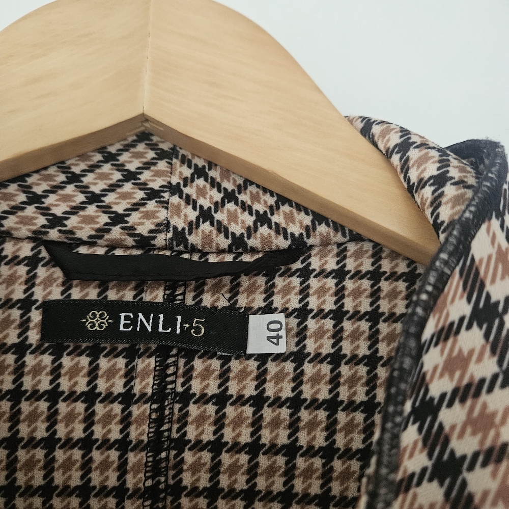 Coat - Picture 3 of 3